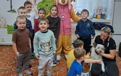 Canisterapeutické vystoupení psích kamarádů v MŠ